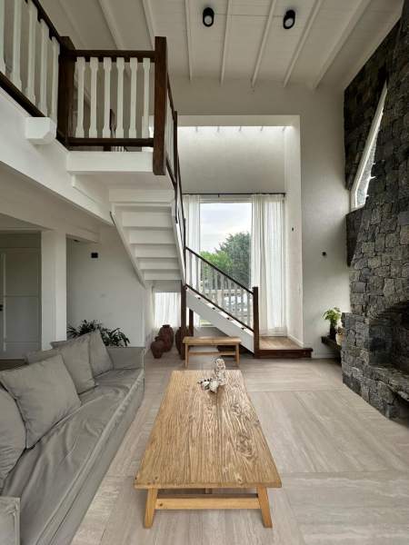 En Cariló | Casa de Piedra (a pasos del mar!!) — foto 8